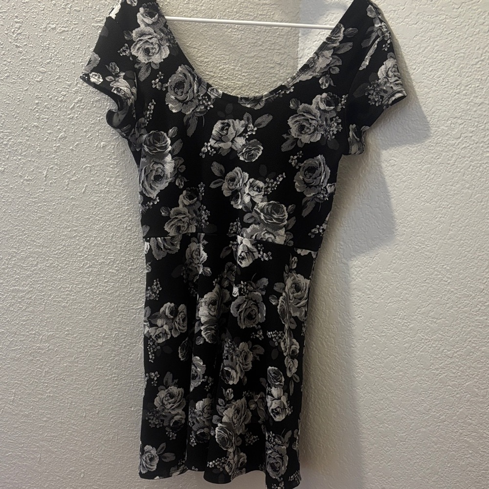 Mini Dress - Picture 3 of 4